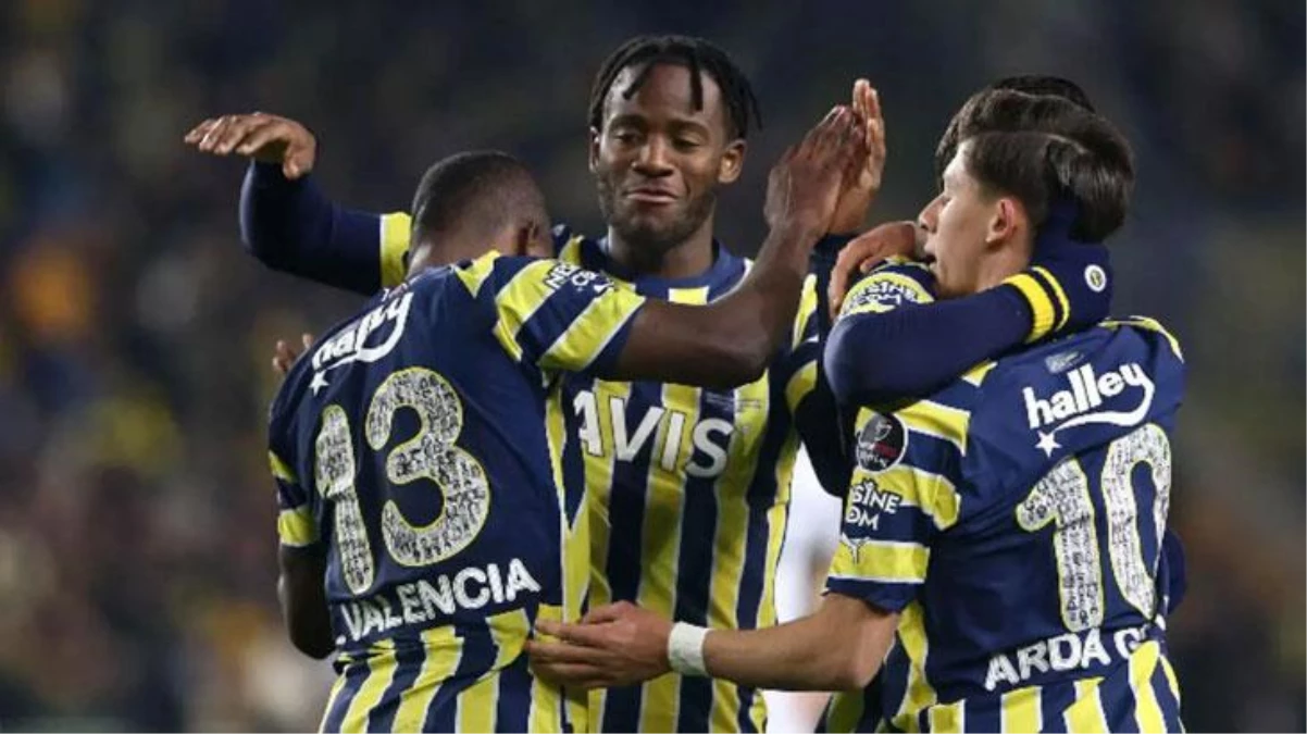 Bomba iddia! Fenerbahçe'nin yıldızı Valencia, dönem bitmeden yeni grubuna imzayı attı