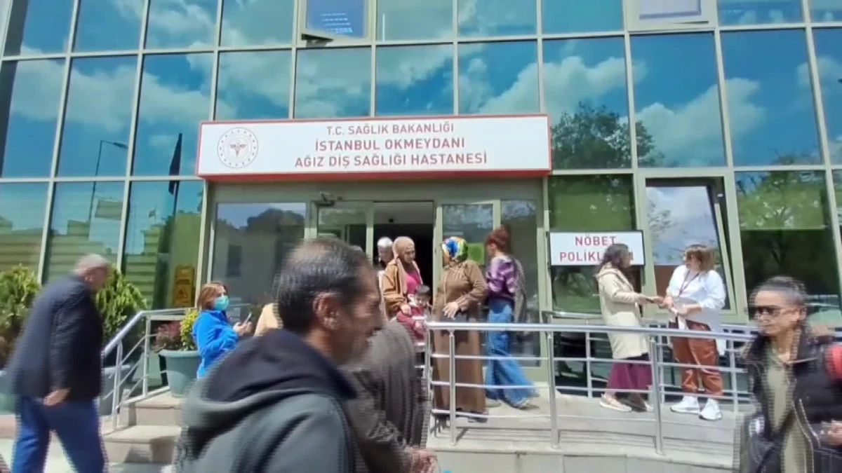 SES Şişli Şubesi, 'Doktor dövüyoruz' kelamlarını protesto etti