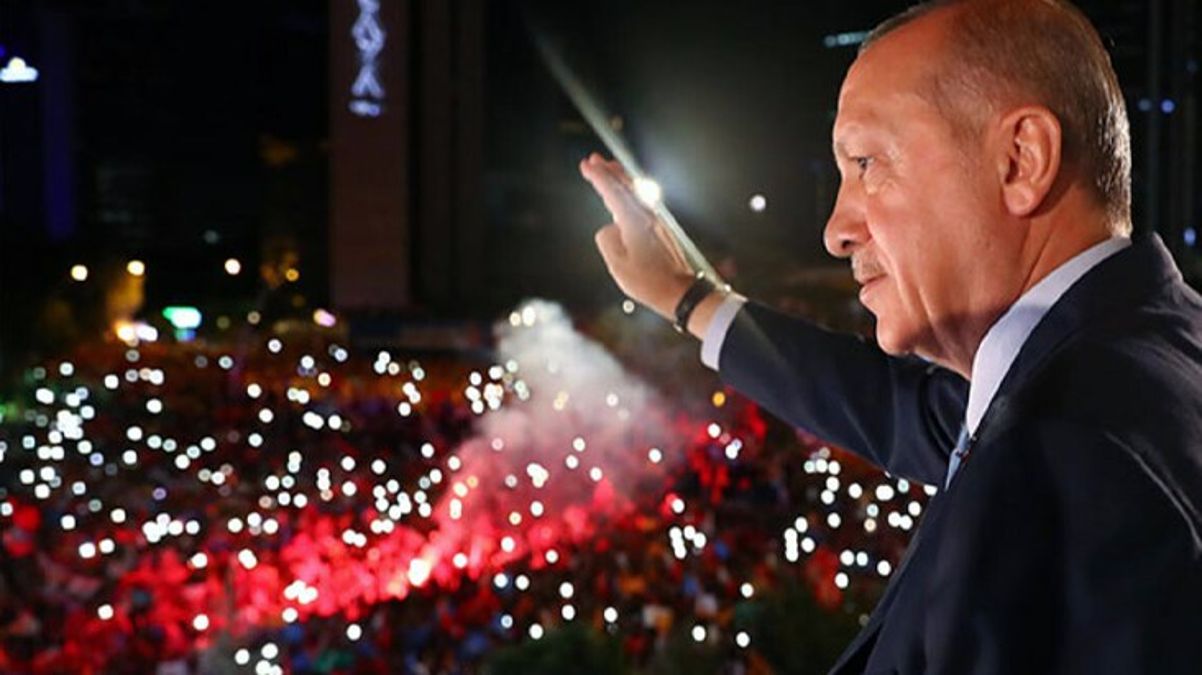 Cumhurbaşkanı Erdoğan, seçimi kazanırsa bu defa Cumhurbaşkanlığı Külliyesi'nde balkon konuşması yapacak