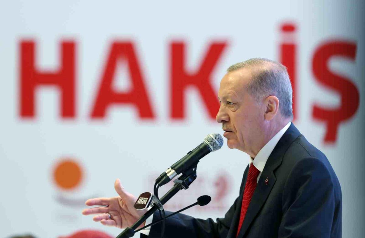 Cumhurbaşkanı Erdoğan: "Temmuz ayında en düşük memur maaşı 22 bin lira olacak"