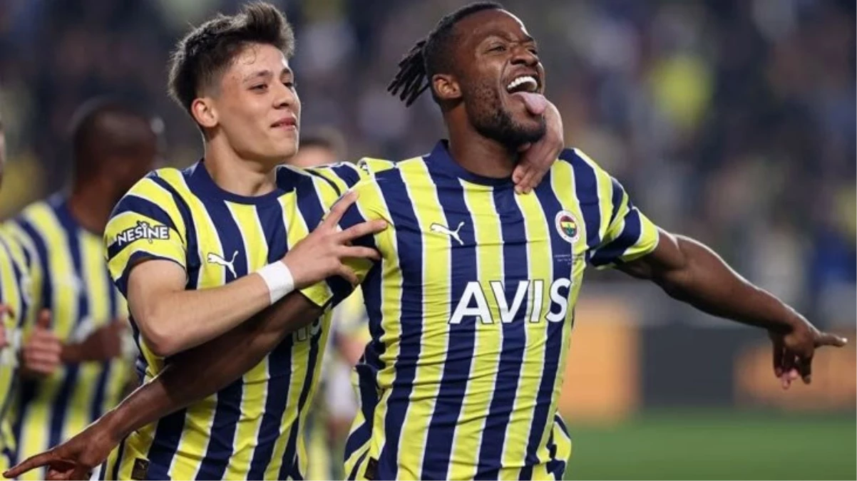 Fenerbahçe'nin yıldızından taraftarı uçuracak kelamlar: 2 kupayı birden müzemize getirebiliriz