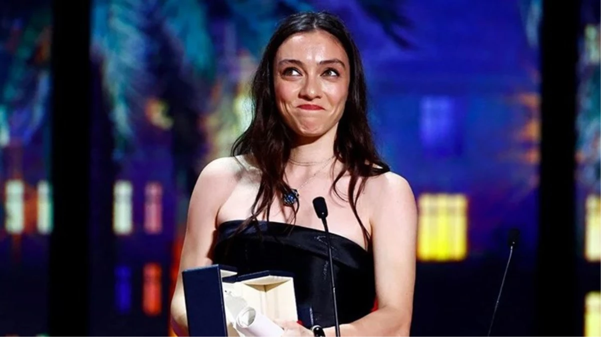 Merve Dizdar, Cannes Sinema Şenliği'nde En Uygun Bayan Oyuncu Mükafatını aldı