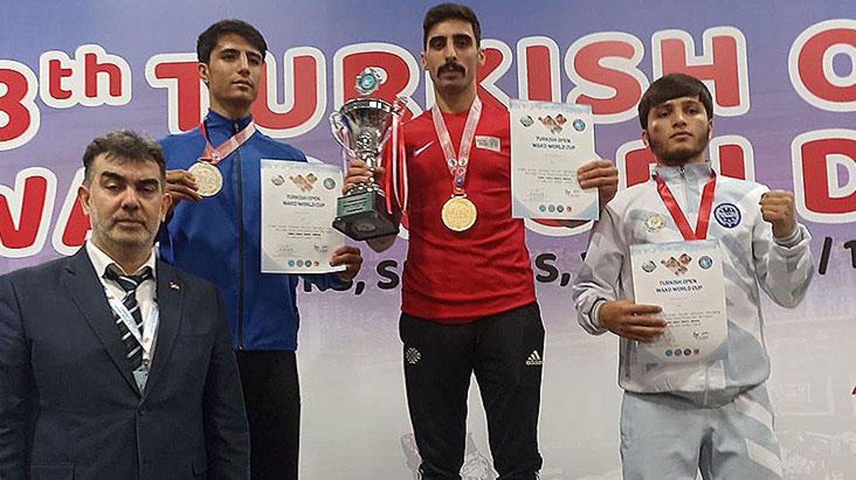 Özel harekat polisi Muhammet Süleyman Gülle, Kick Boks Dünya Kupası'nda şampiyon oldu