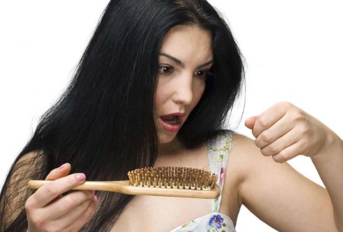 Saç dökülmesi neden olur? Saç dökülmesi tedavi sistemleri nelerdir?