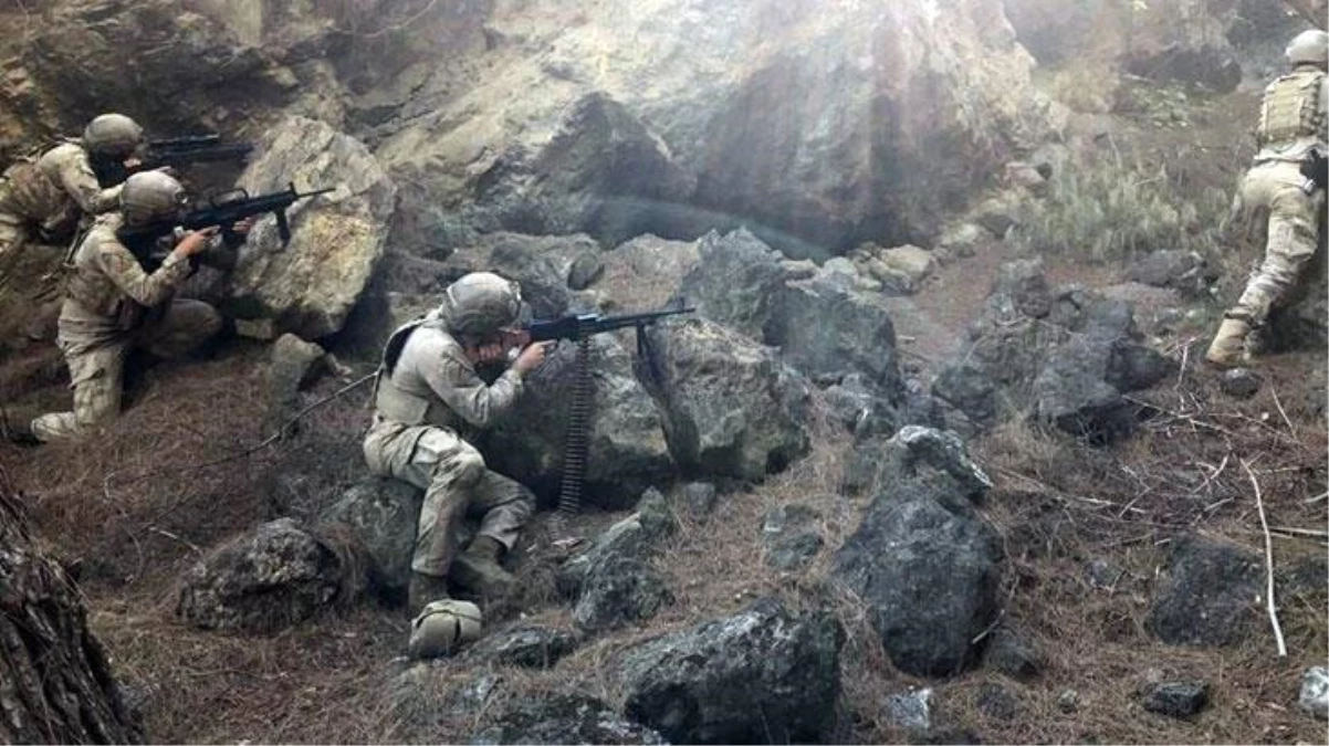 Son Dakika: Şırnak'ta mağarada kıstırılan teröristlerle sıcak çatışma: 2 askerimiz şehit oldu