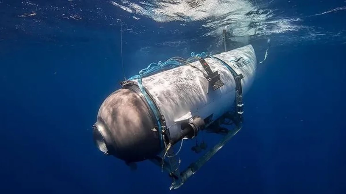 Atlas Okyanusu'nda kaybolan denizaltının arandığı alanda enkaz bulundu