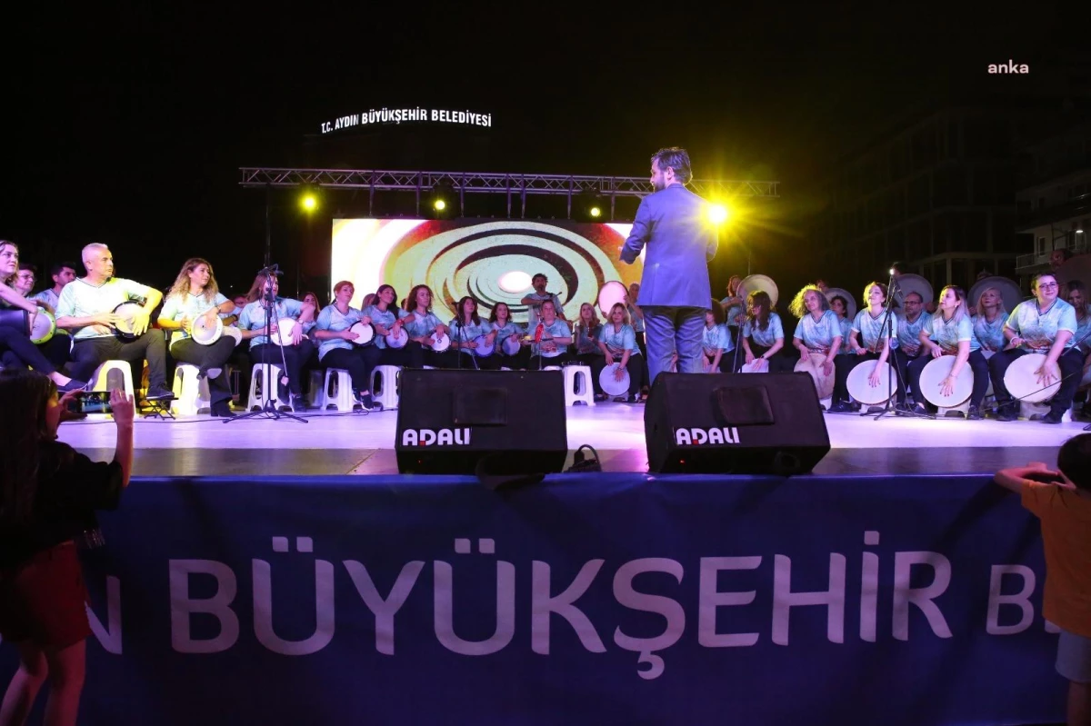 Aydın Büyükşehir Belediyesi Kursiyerleri Yıl Sonu Konseri Verdi