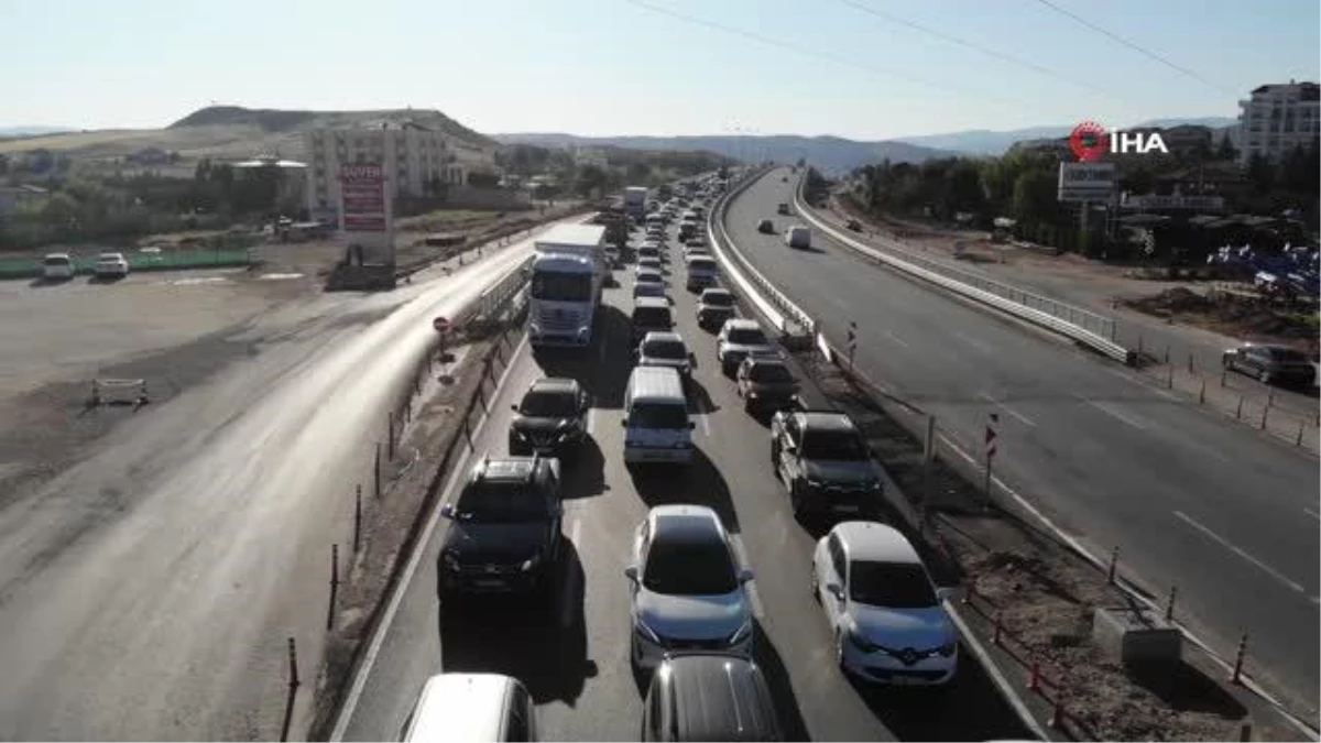 Bayram trafiği sürüyor: 43 ilin geçiş güzergahı bu türlü görüntülendi