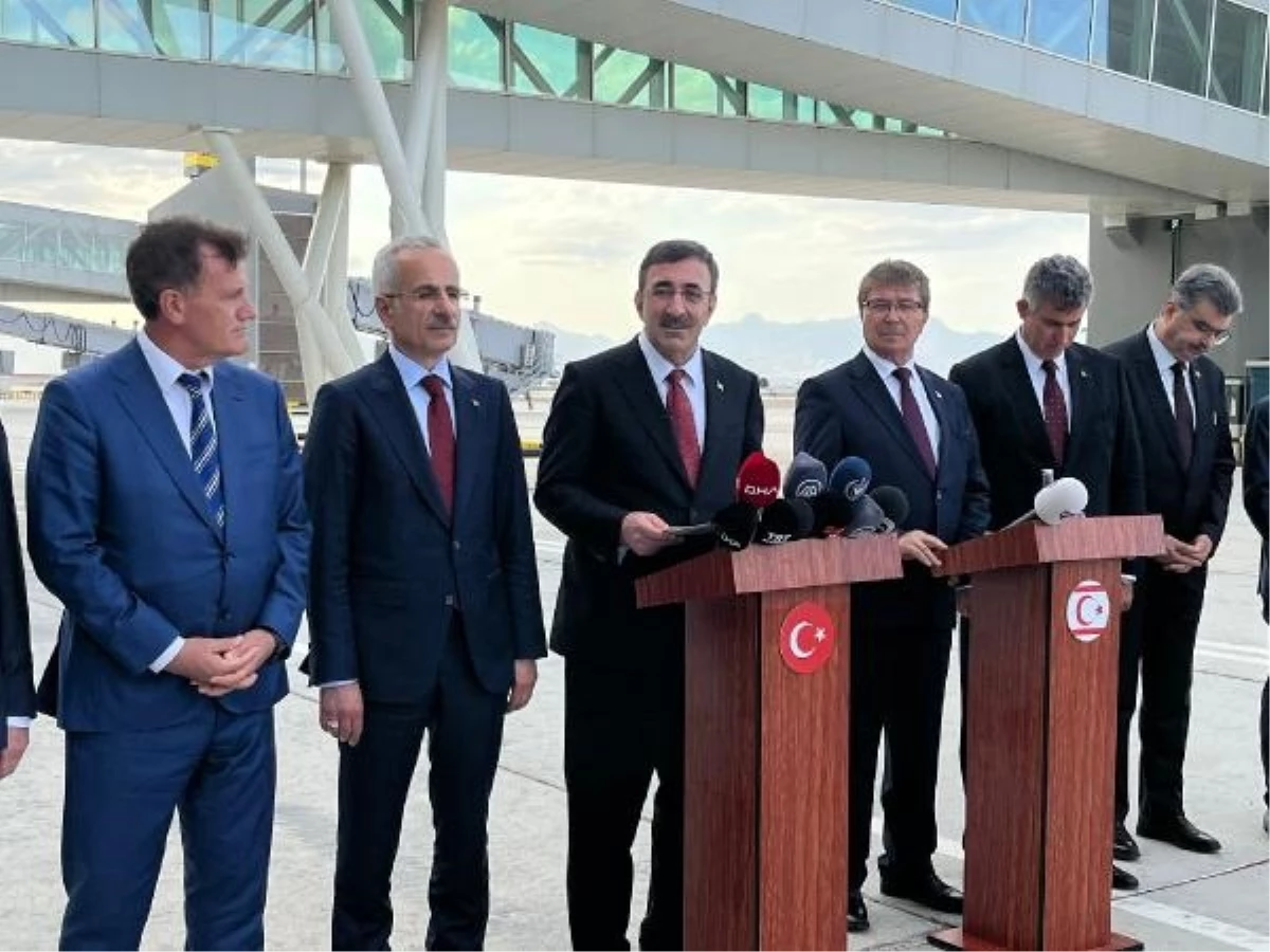 Cumhurbaşkanı Yardımcısı Yeni Ercan Havalimanı Terminal Binası İnşaatını İnceledi