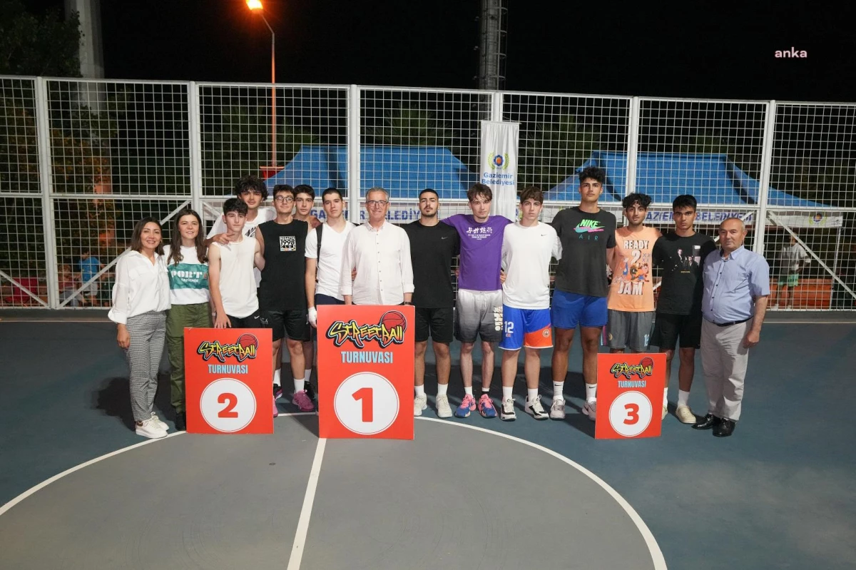 Gaziemir'de 3x3 Streetball Turnuvası düzenlendi