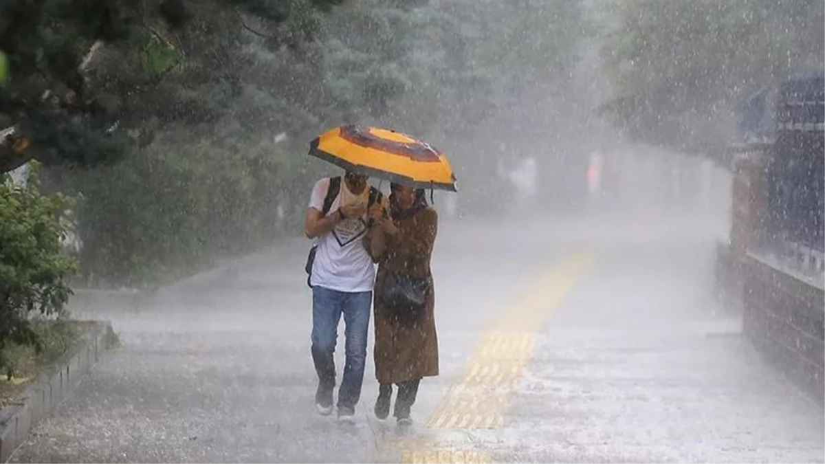 Meteoroloji açıkladı: 30 vilayet için kuvvetli sağanak ve fırtına uyarısı