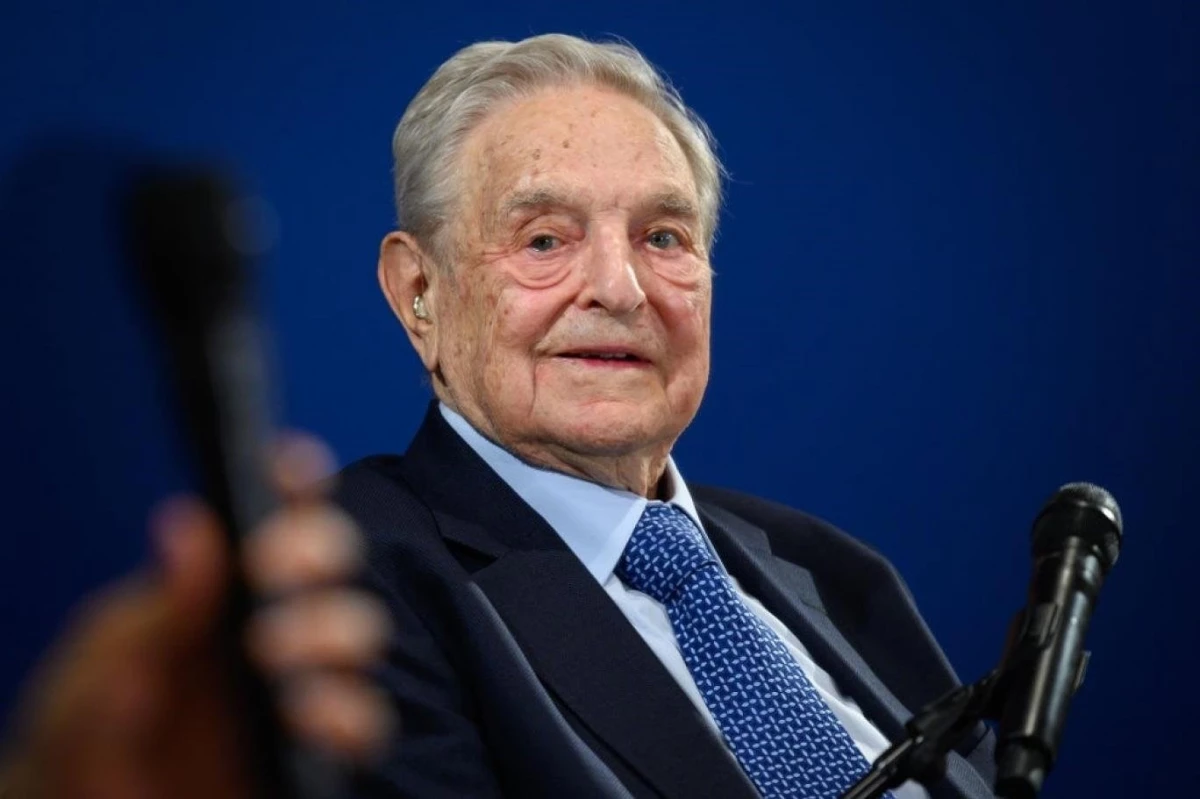 Milyarder yatırımcı George Soros, servetinin denetimini 37 yaşındaki oğluna bıraktı