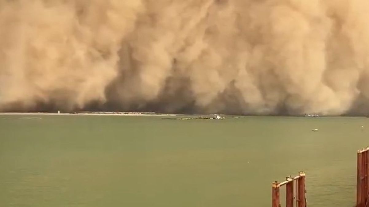 Mısır'ı kum fırtınası vurdu: 4 meyyit, 3 yaralı