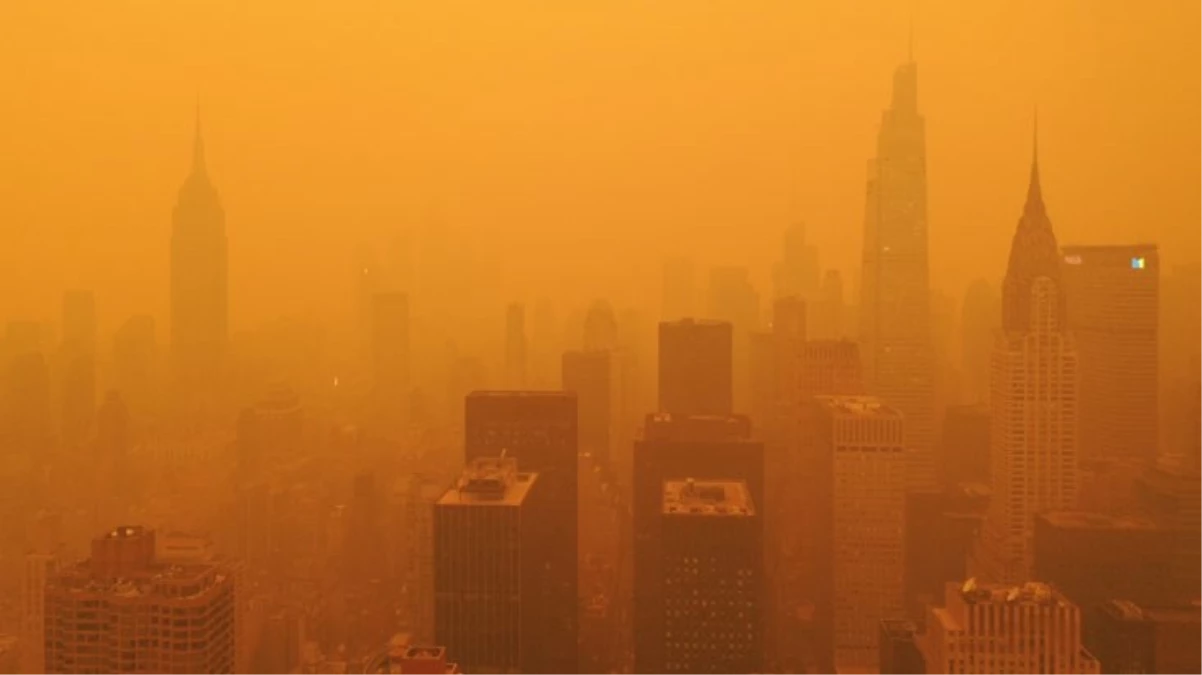 Orman yangından çıkan dumanlar New York'u kırmızıya çevirdi! Milyonlarca kişi nefes almakta zorlanıyor