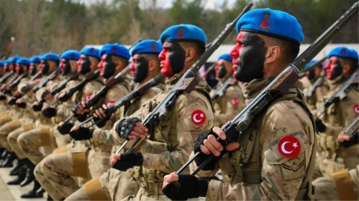 Son Dakika: Ulusal Savunma Bakanlığı, NATO'nun talebi üzerine bir komando taburunu Kosova'ya gönderiyor