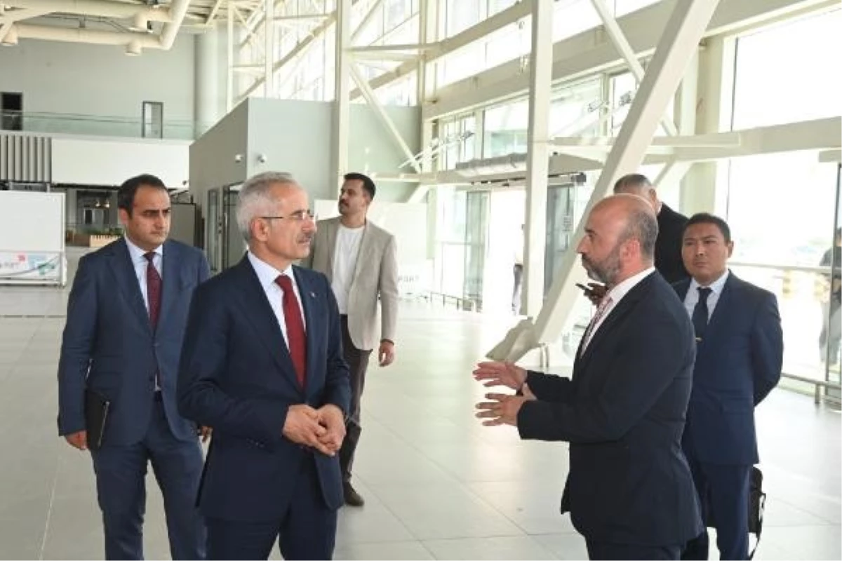 Ulaştırma Bakanı: Ercan Havalimanı dünya örnekleri ortasında yer alacak