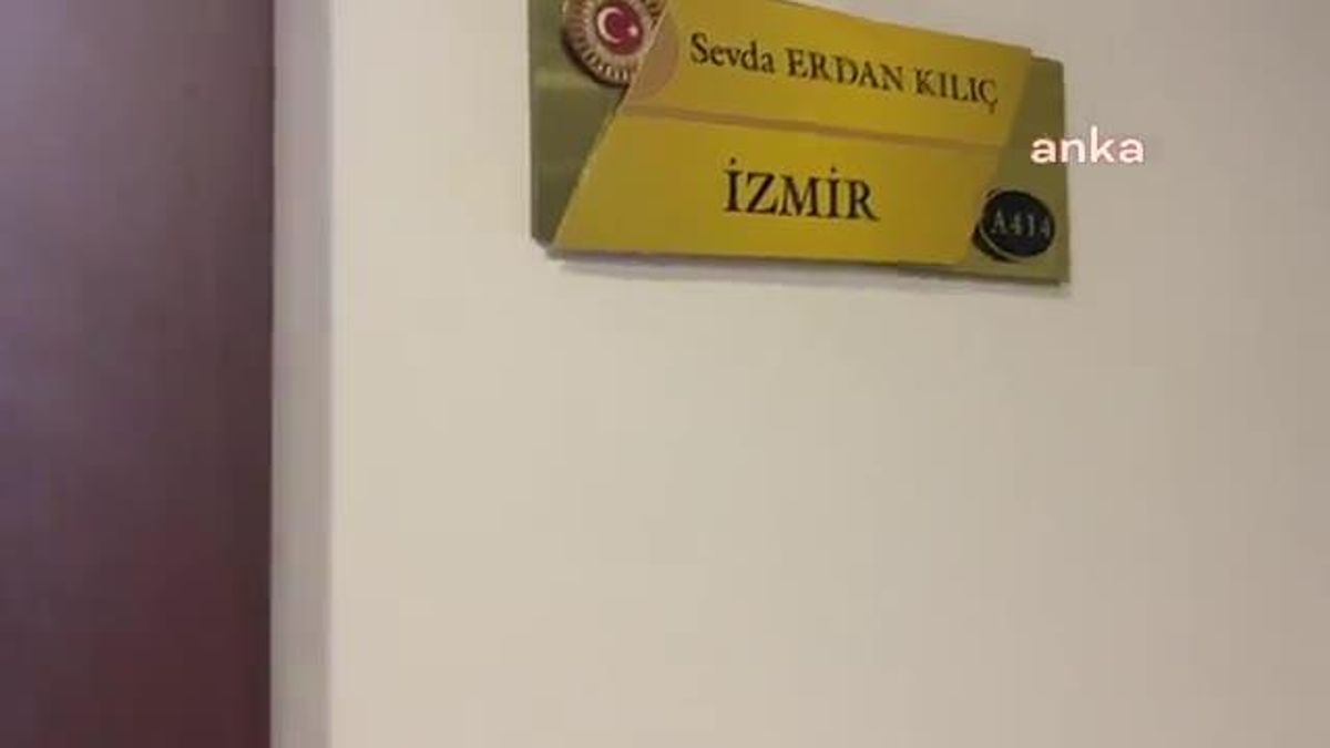 CHP İzmir Milletvekili Sevda Erdan Kılıç'ın odasında yapılan böcek aramasında rastgele bir bulguya rastlanmadı