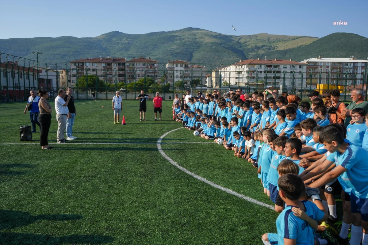 Gemlik Belediyespor Yaz Futbol Okulu Başladı
