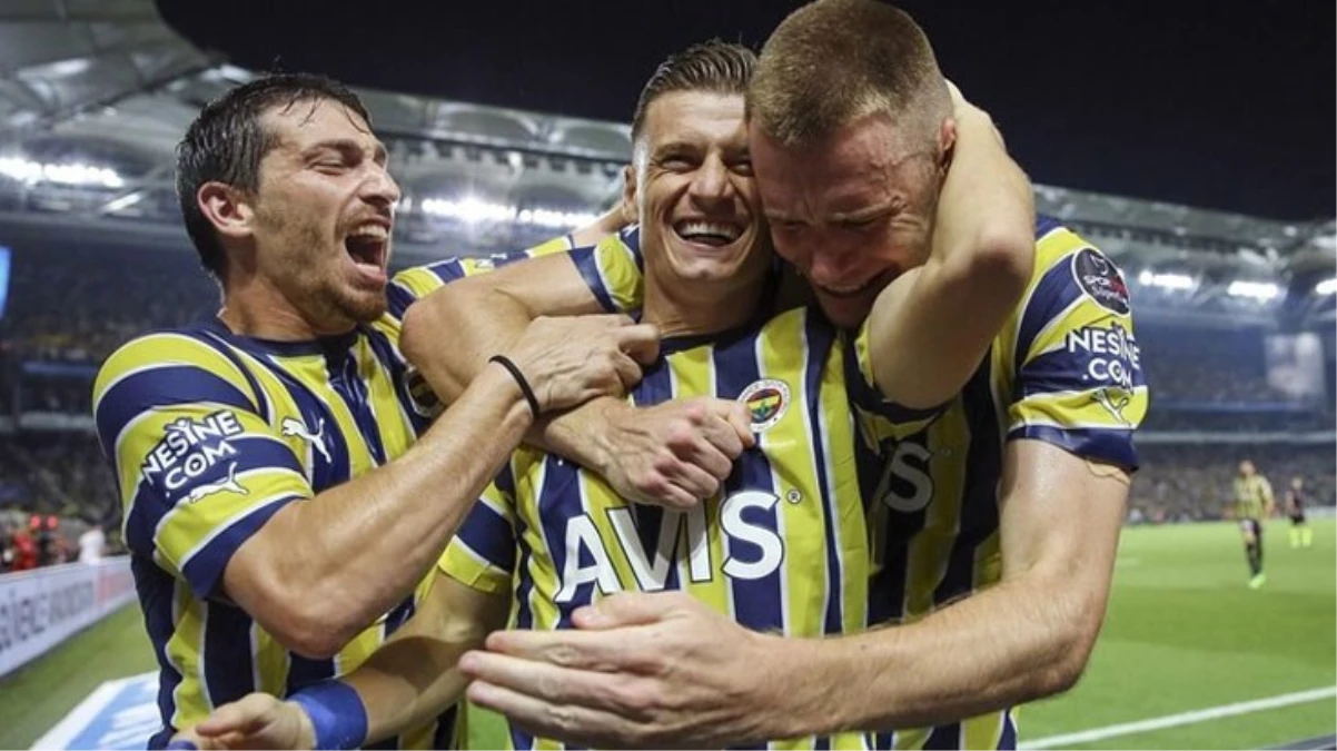 Toplumsal medyadan paylaştı! Fenerbahçe'nin yıldızı gruba veda etti