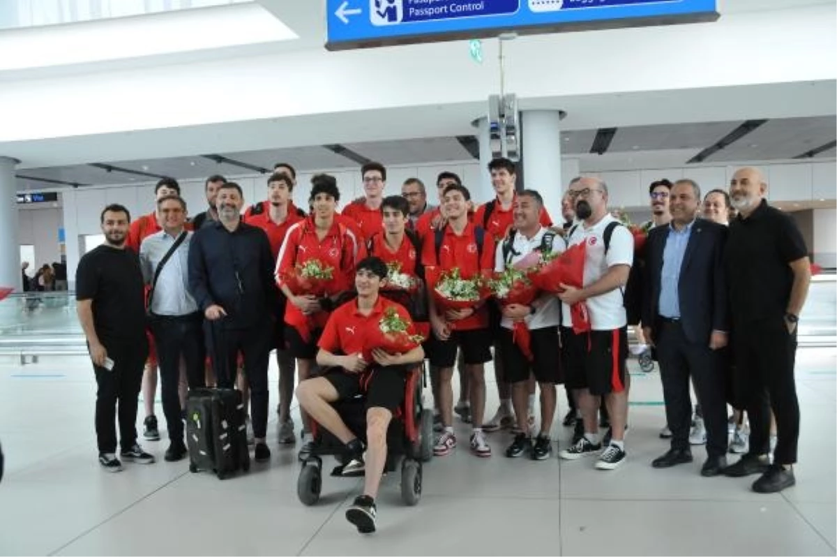 Türkiye U19 Erkek Basketbol Ulusal Ekibi FIBA U19 Dünya Kupası'nda üçüncü oldu