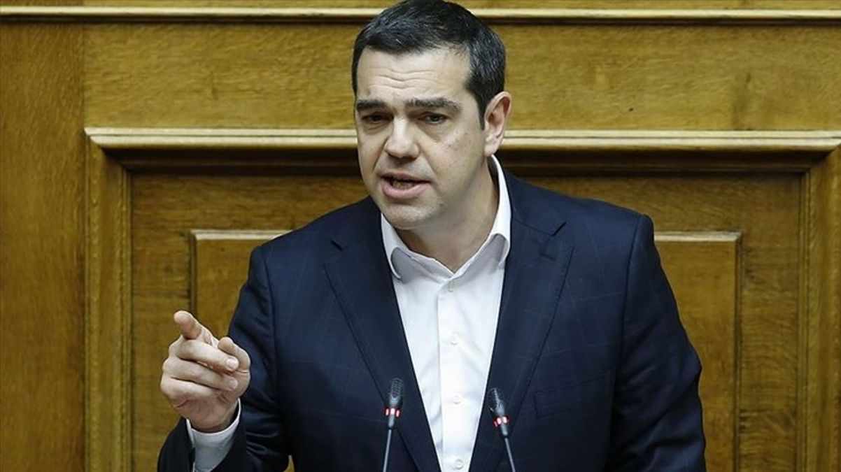 Yunanistan seçimlerinde ipi göğüsleyemeyen Alexis Çipras parti genel başkanlığından istifa etti